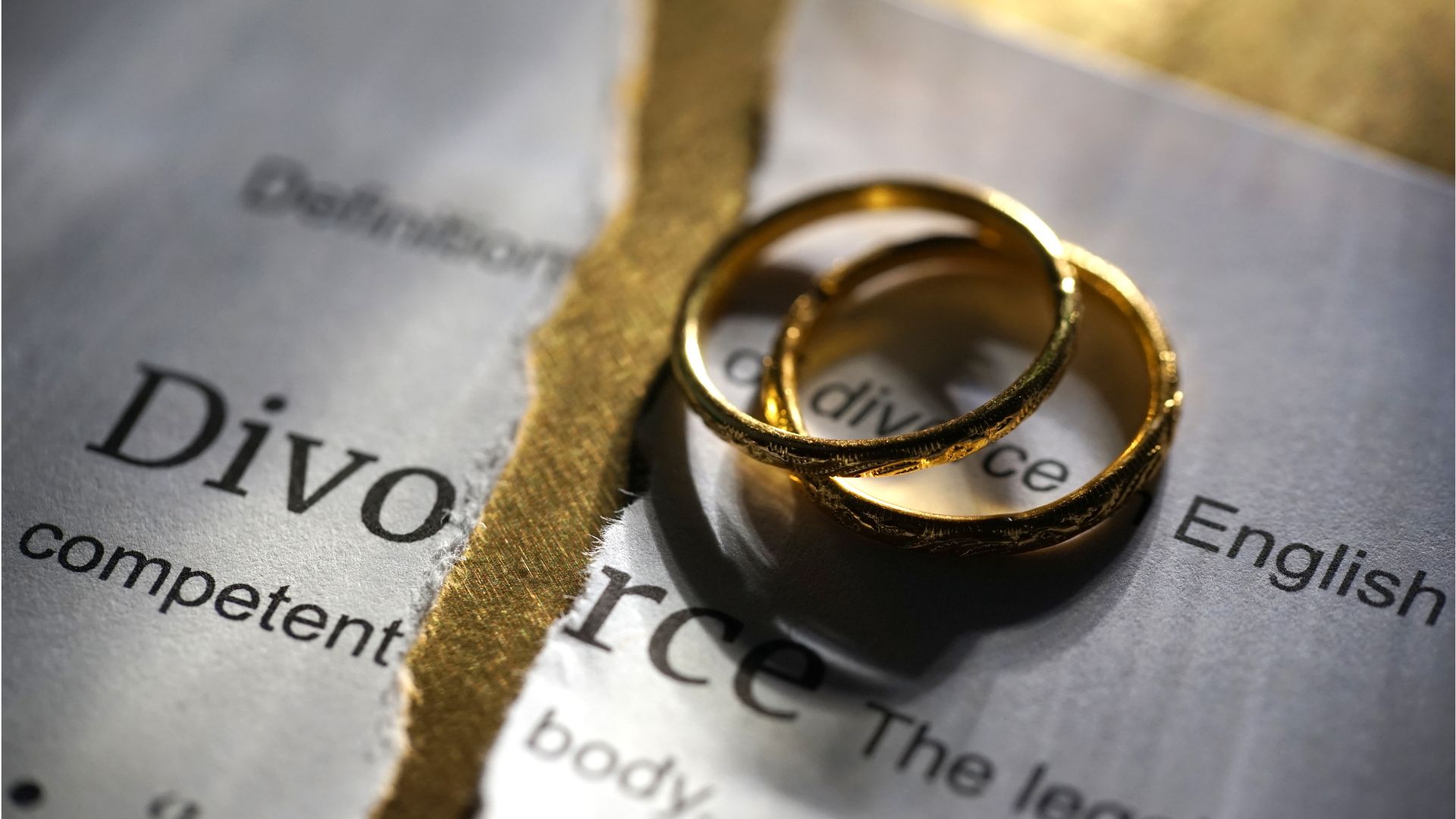 離婚後の「配偶者ビザ」はどうなる？6か月ルールと在留資格の変更先